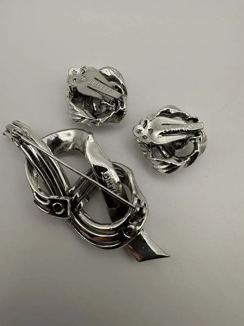 LISNER Silver Tone Knot Brooch Pin & Clip-On Earrings Jewelry Set
